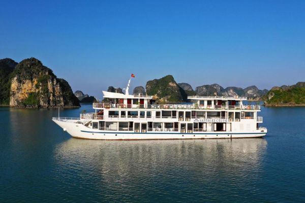 Sapphire Cruise Halong