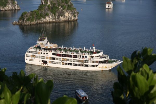 Halong Starlight Cruise